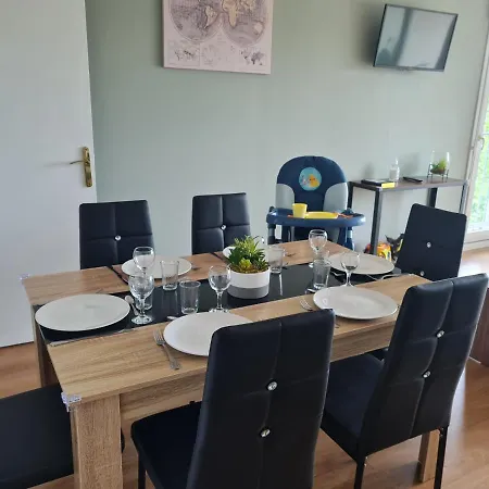 Grand Dreams Apartment *