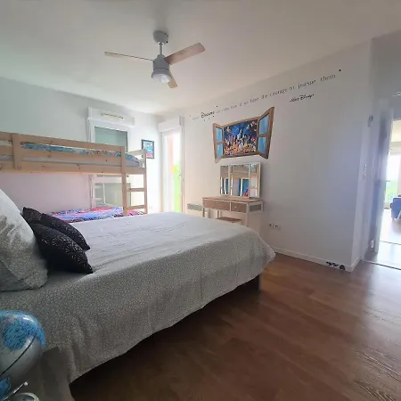 Grand Dreams Apartment Montévrain
